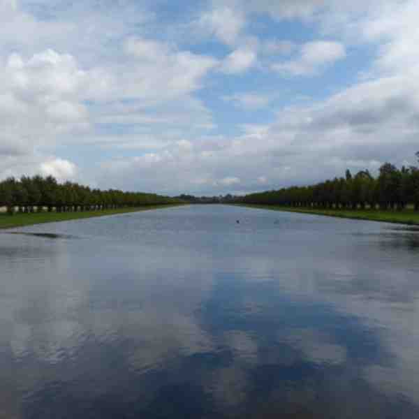 View of the Long water to Hampton Court