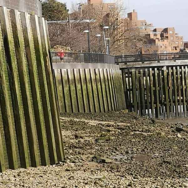 Thames foreshore at low tide  seen from Tidal Explorer, a traffic-free  gpx bike route from Hidden Tracks Cycling