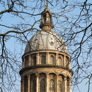 Stunning rotunda of the Church in Boulogne against a blue sky as seen on Hidden Tracks Cycling's Trail of Two cities, a gravel bike ride between London and Paris.