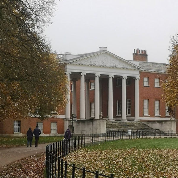 Osterley House's Robert Adam facade in autumn, a highlight of this gravel bike route from London